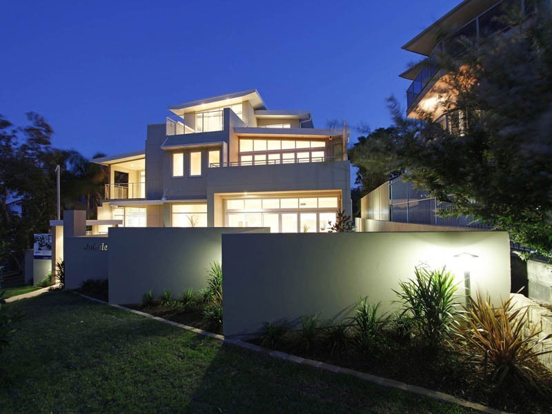 1/10 Grosvenor Road, Terrigal NSW 2260
