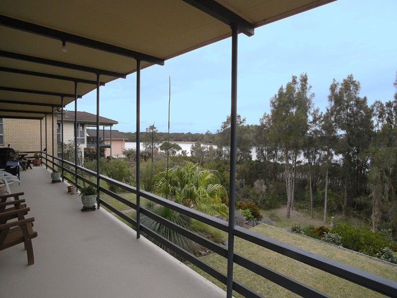 84 Blue Bell Drive, Wamberal NSW 2260