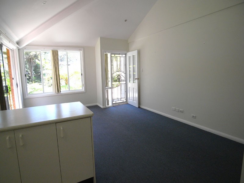 2/28 Lake Shore Drive, North Avoca NSW 2260