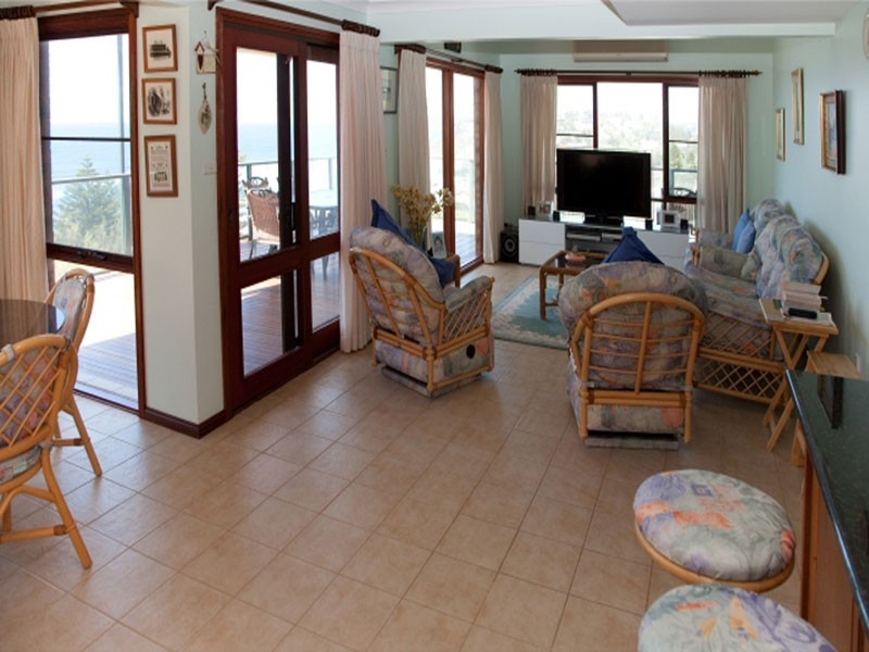 28 Boos Road, Forresters Beach NSW 2260