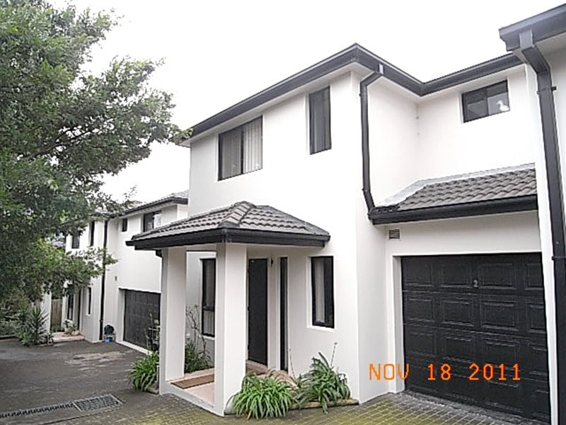 2/23 Barnhill Road, Terrigal NSW 2260