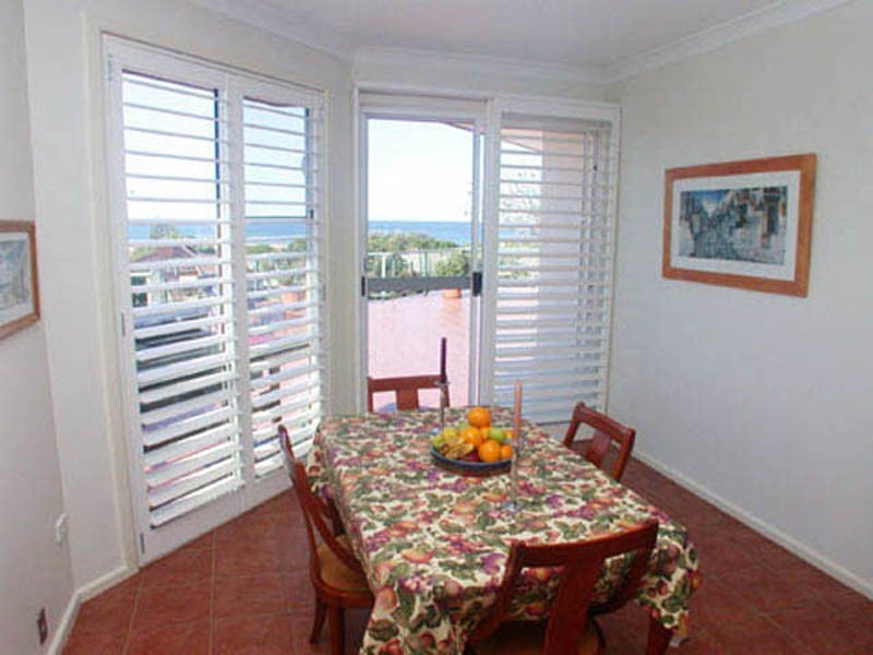 1/135 Ocean View Drive, Wamberal NSW 2260