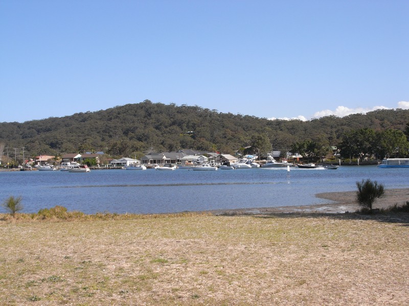 10 Illoura Cres, Davistown NSW 2251