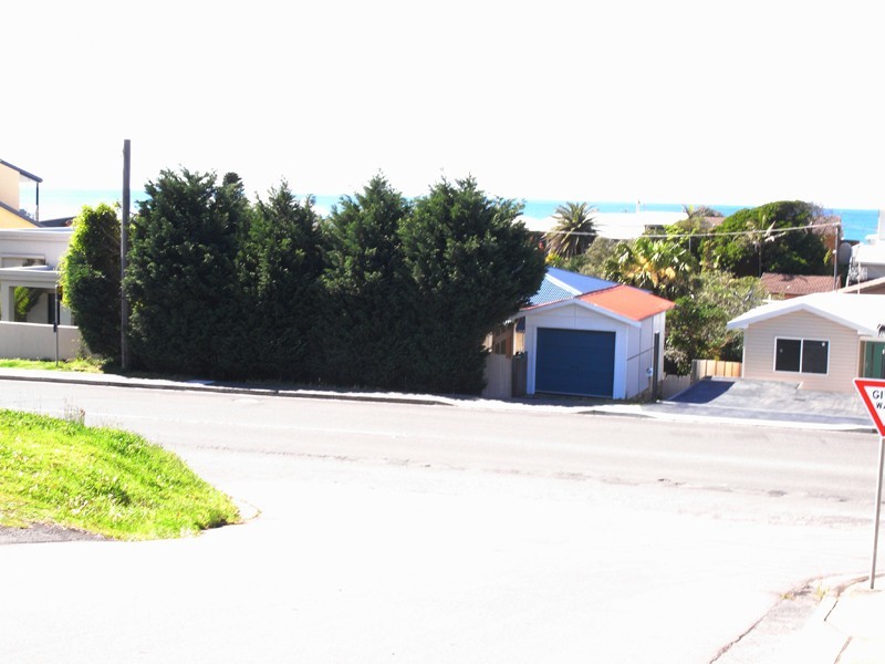 119 Ocean View Dr, Wamberal NSW 2260