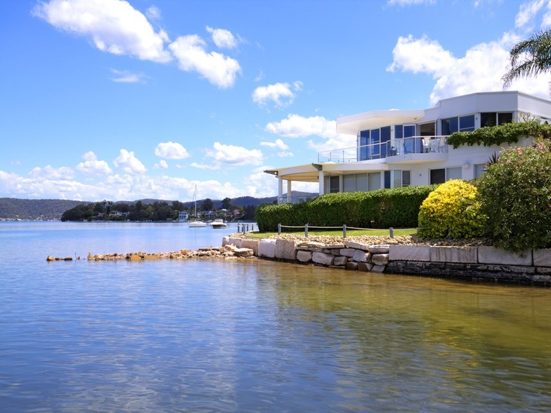 5/3 Caroline St, East Gosford NSW 2250