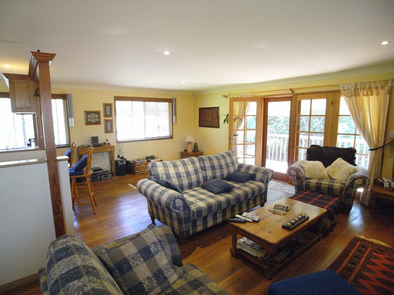 67 James Sea Dr, Green Point NSW 2251