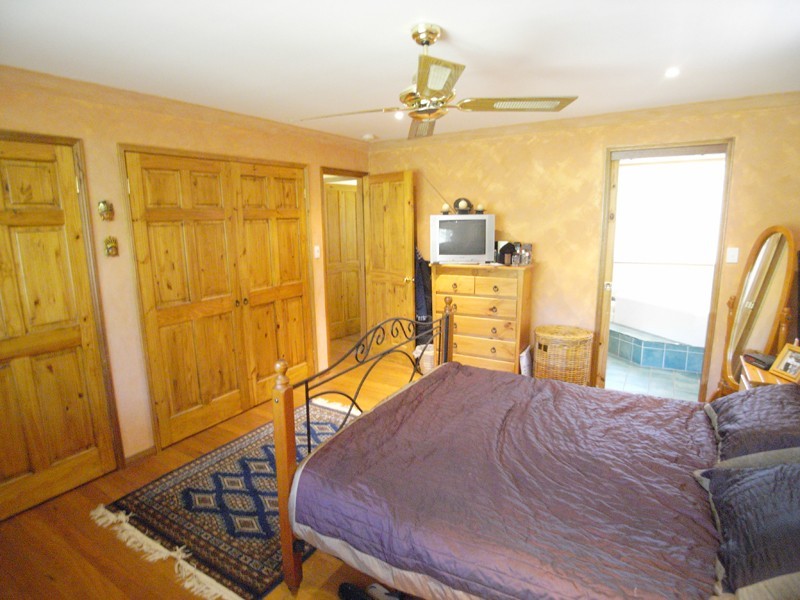 67 James Sea Dr, Green Point NSW 2251