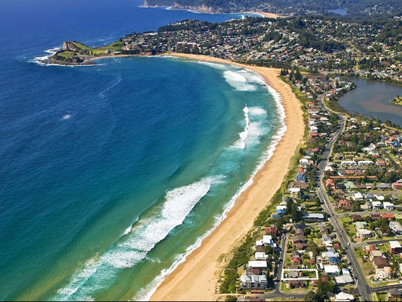 16 Calais Rd, Wamberal NSW 2260