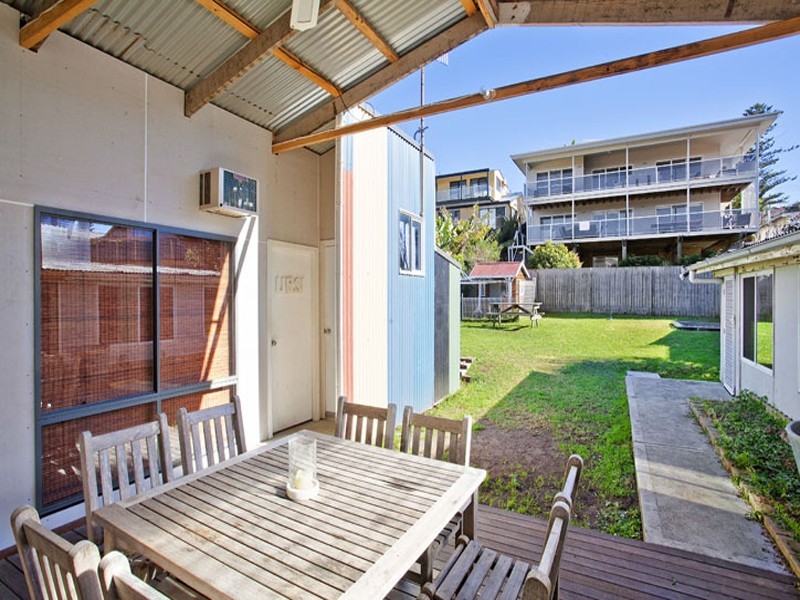 16 Calais Rd, Wamberal NSW 2260