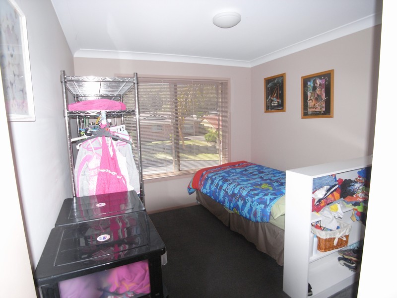 37 Joan St, Forresters Beach NSW 2260