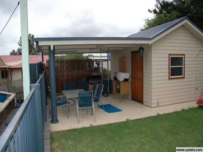 37 Joan St, Forresters Beach NSW 2260