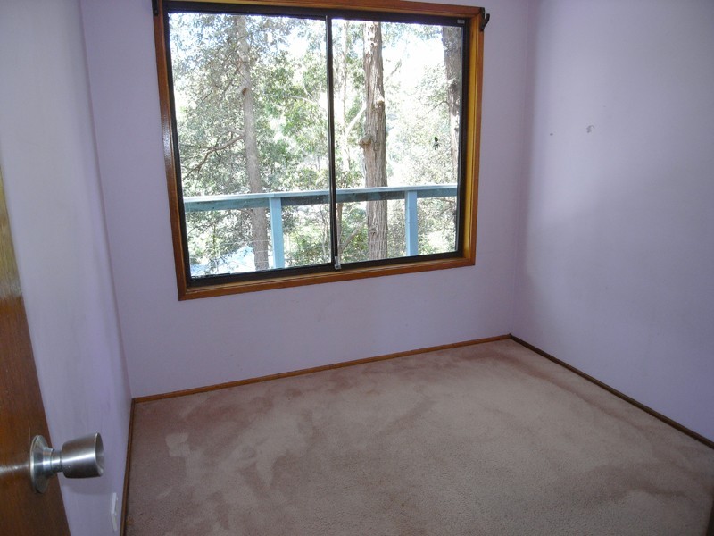 4 Harcourt Pl, North Avoca NSW 2260