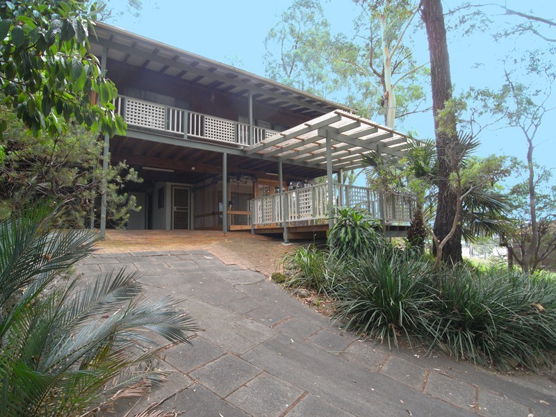 3 Hillcrest Rd, Empire Bay NSW 2257