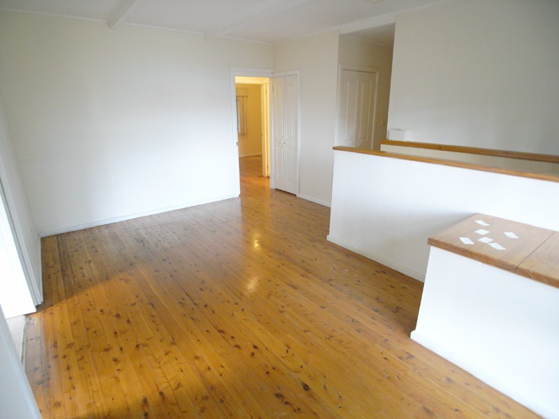 3 Hillcrest Rd, Empire Bay NSW 2257