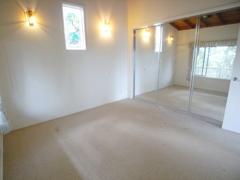 3 Hillcrest Rd, Empire Bay NSW 2257