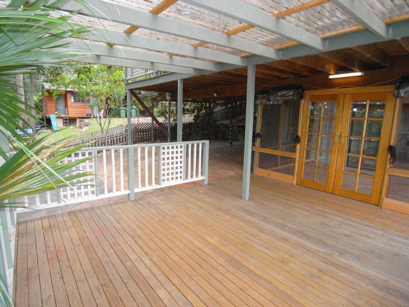 3 Hillcrest Rd, Empire Bay NSW 2257