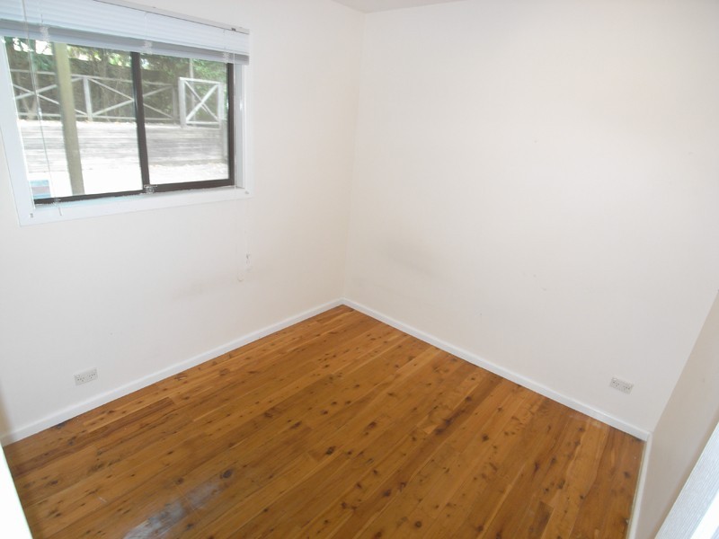 3 Hillcrest Rd, Empire Bay NSW 2257