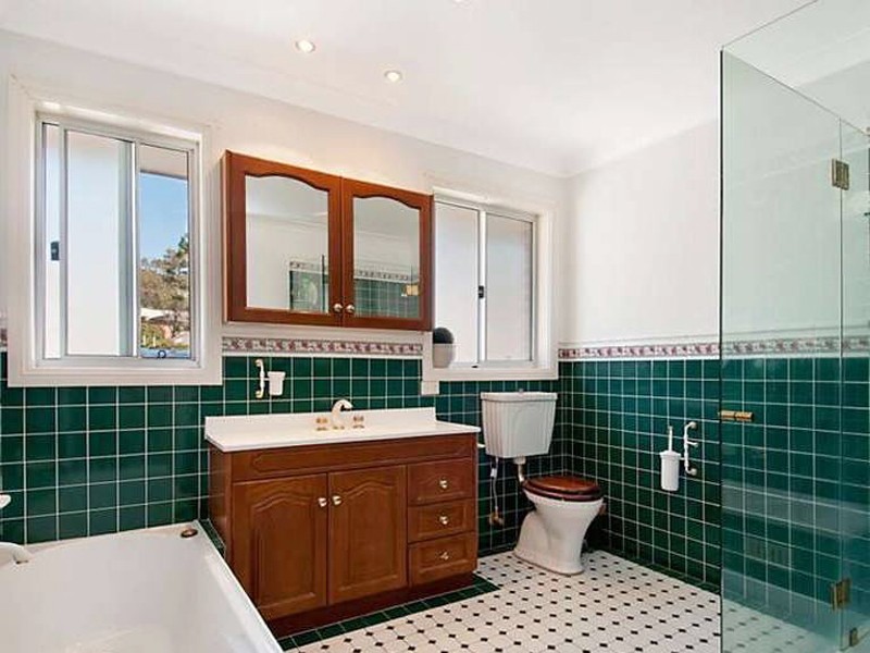 11a Henley Ave, Terrigal NSW 2260