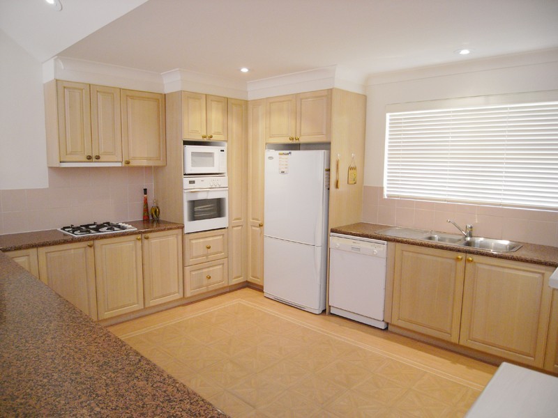 2/1 Hillcrest St, Terrigal NSW 2260