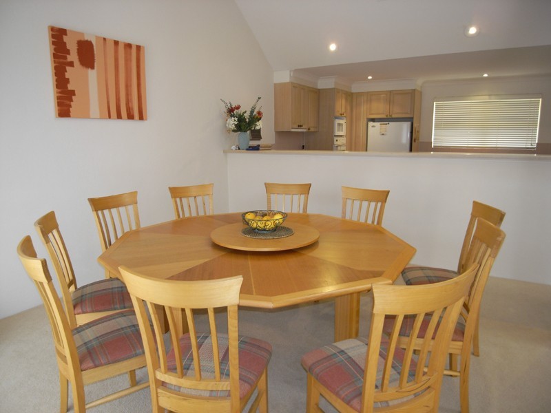 2/1 Hillcrest St, Terrigal NSW 2260
