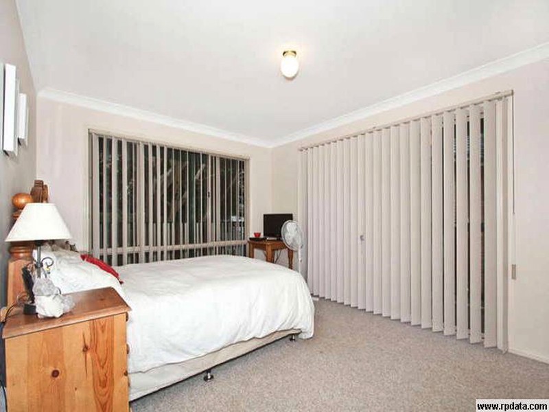 23 Thames Dr, Erina NSW 2250