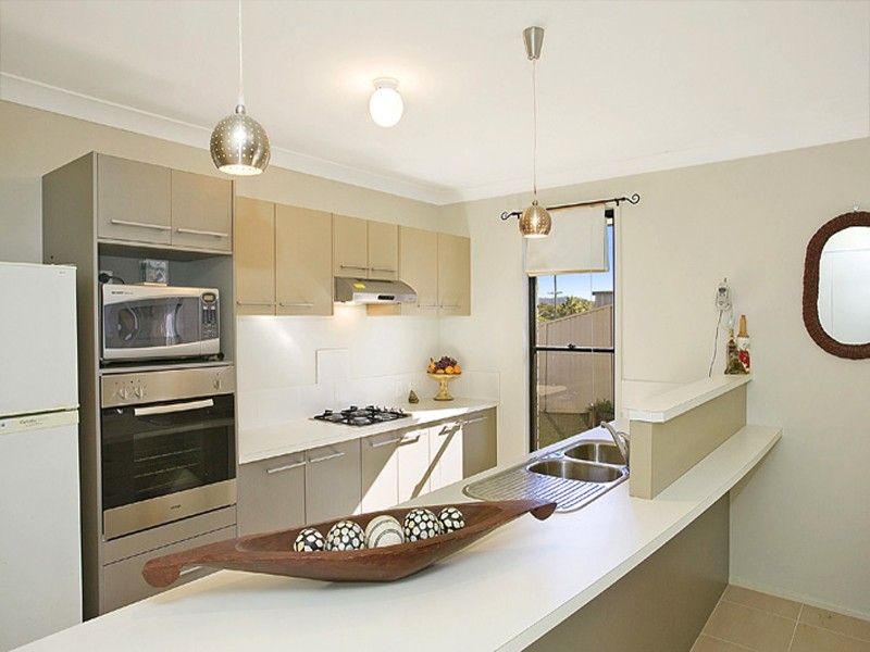 56 Sir Joseph Banks Dr, Bateau Bay NSW 2261