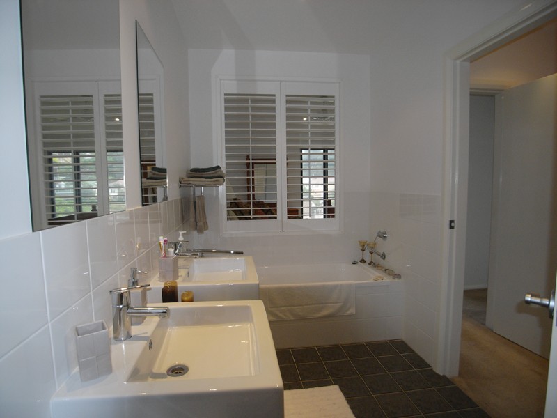 2/42 Kurrawyba Ave, Terrigal NSW 2260