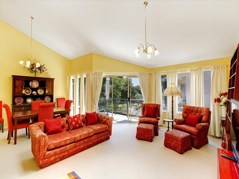 9/4 Karla Avenue, Terrigal NSW 2260