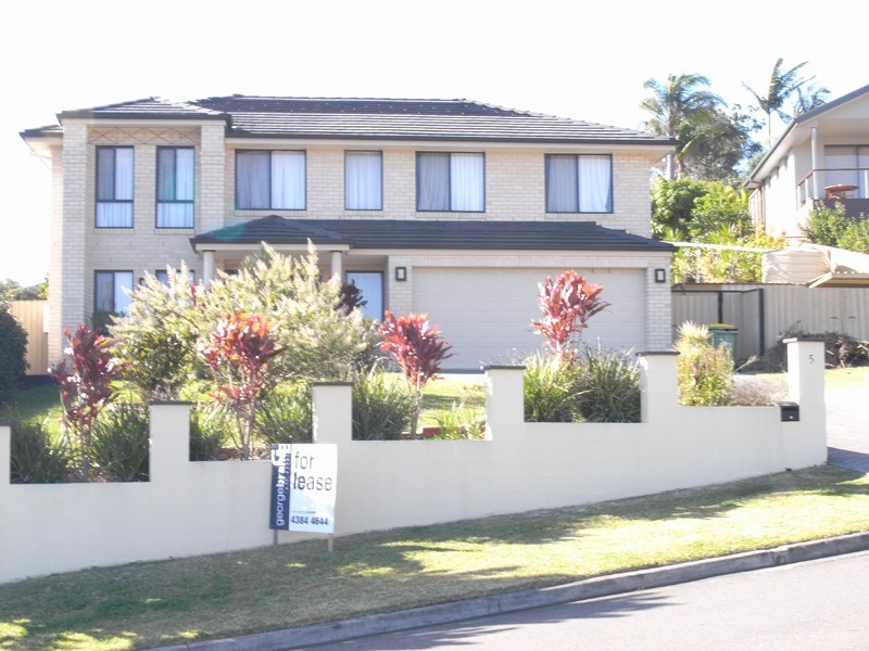 5 Sunhill Crescent, Erina NSW 2250