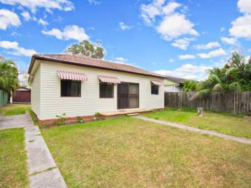 951 The Entrance Road, Forresters Beach NSW 2260