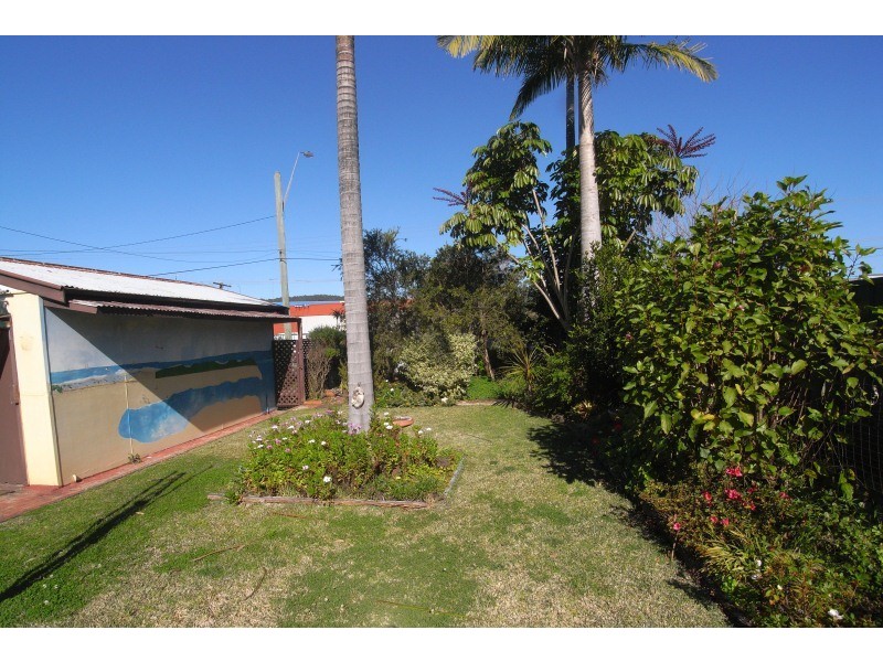 45 Barralong Rd, Erina NSW 2250