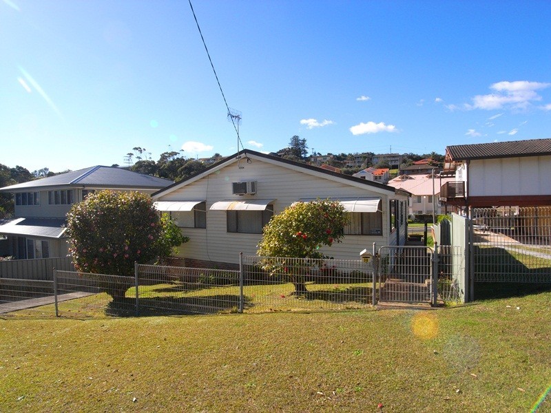 38 Ash St, Terrigal NSW 2260