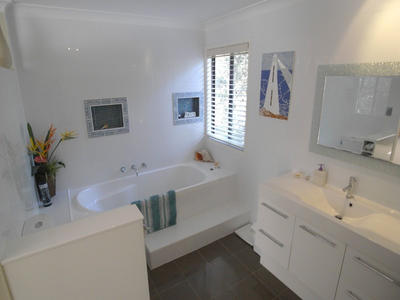 7 Kurow Close, Wamberal NSW 2260