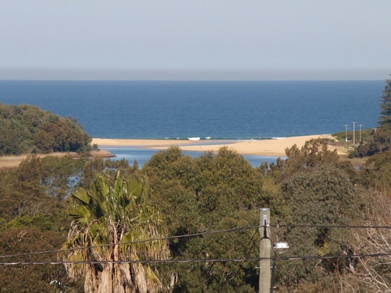 8 Coreen Dr, Wamberal NSW 2260