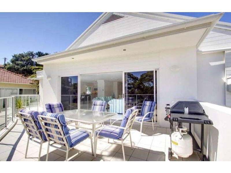4/20 Maroomba Rd, Terrigal NSW 2260