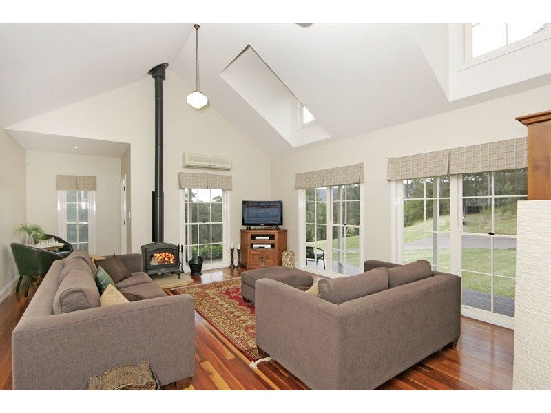 368 Yarramalong Rd,, Yarramalong NSW 2259