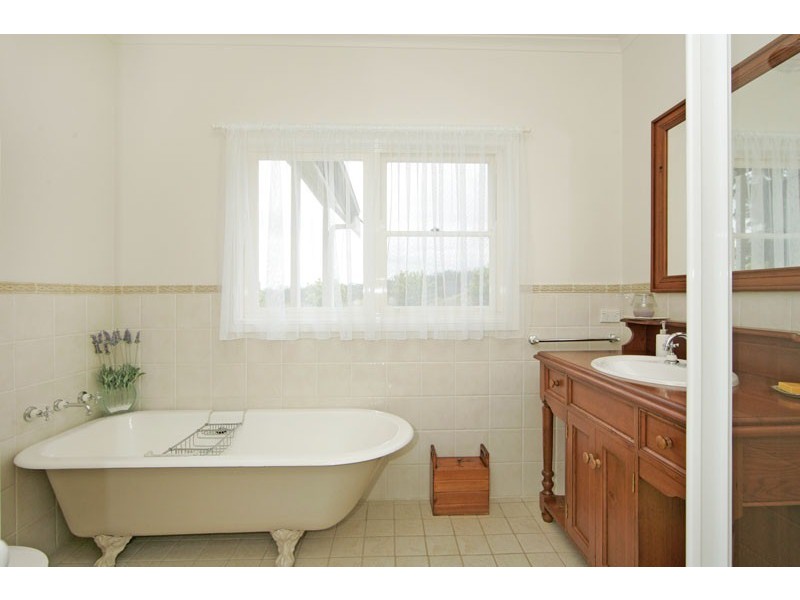 368 Yarramalong Rd,, Yarramalong NSW 2259