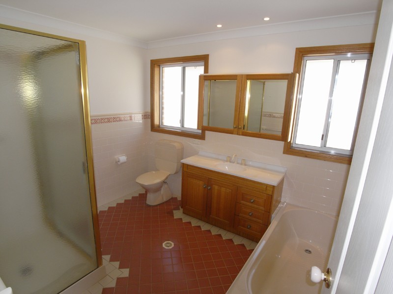 11B Henley Ave, Terrigal NSW 2260