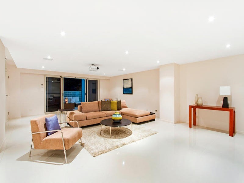 2/20 Maroomba Road, Terrigal NSW 2260