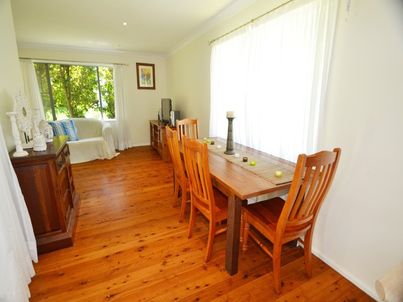 28 Tall Timbers Rd, Wamberal NSW 2260