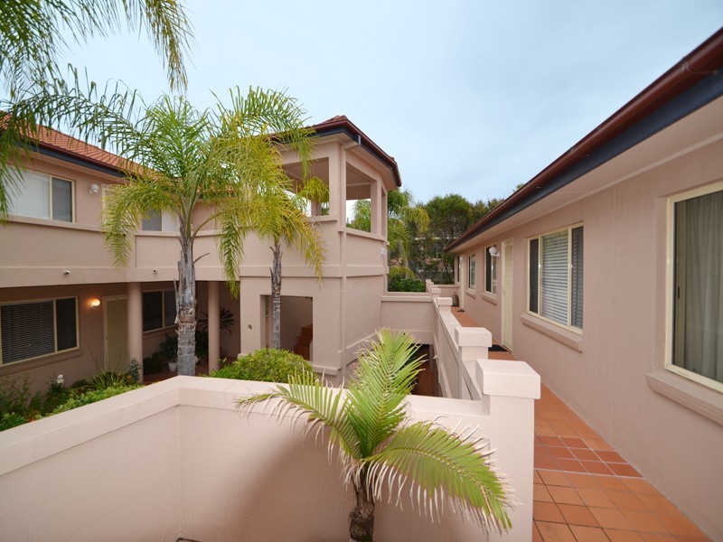 15/9-13 Junction Rd, Terrigal NSW 2260
