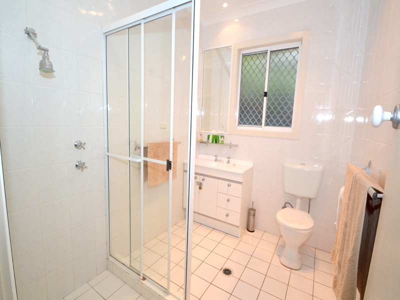 2/13 Calais Road, Wamberal NSW 2260
