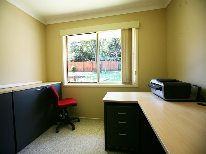 6 Blue Bell Drive, Wamberal NSW 2260