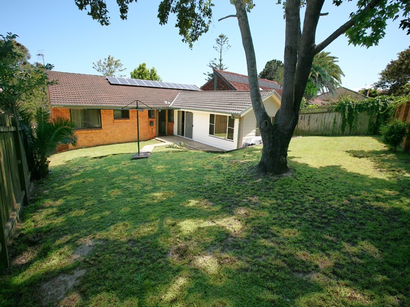 6 Blue Bell Drive, Wamberal NSW 2260