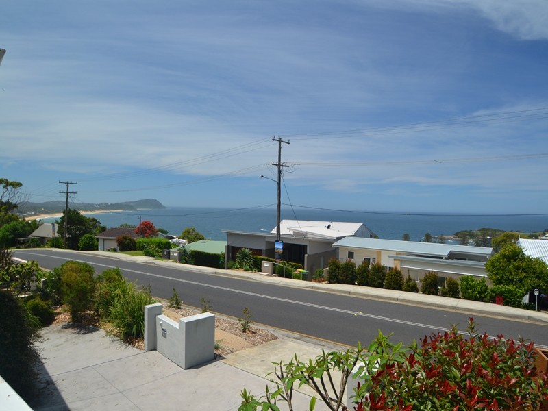 55 Barnhill Rd, Terrigal NSW 2260