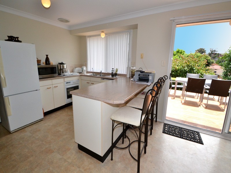 41 Bronzewing Dr, Erina NSW 2250