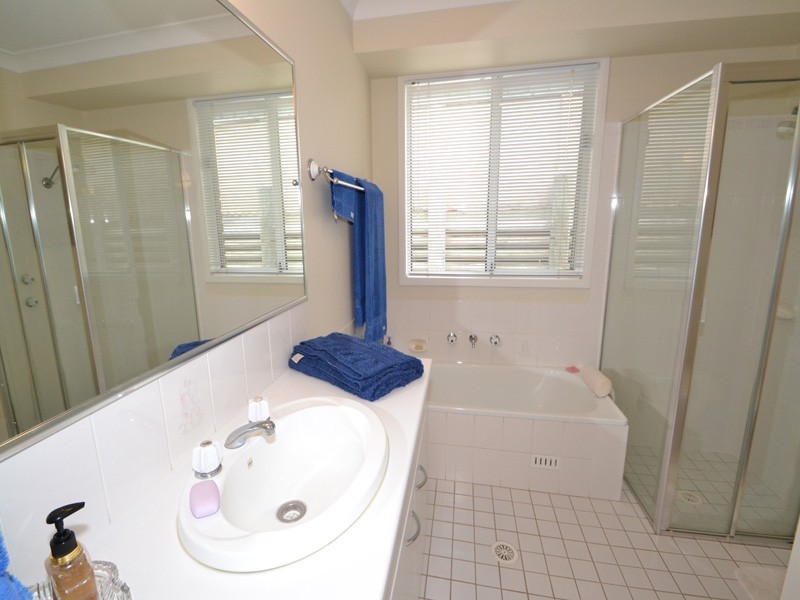 41 Bronzewing Dr, Erina NSW 2250