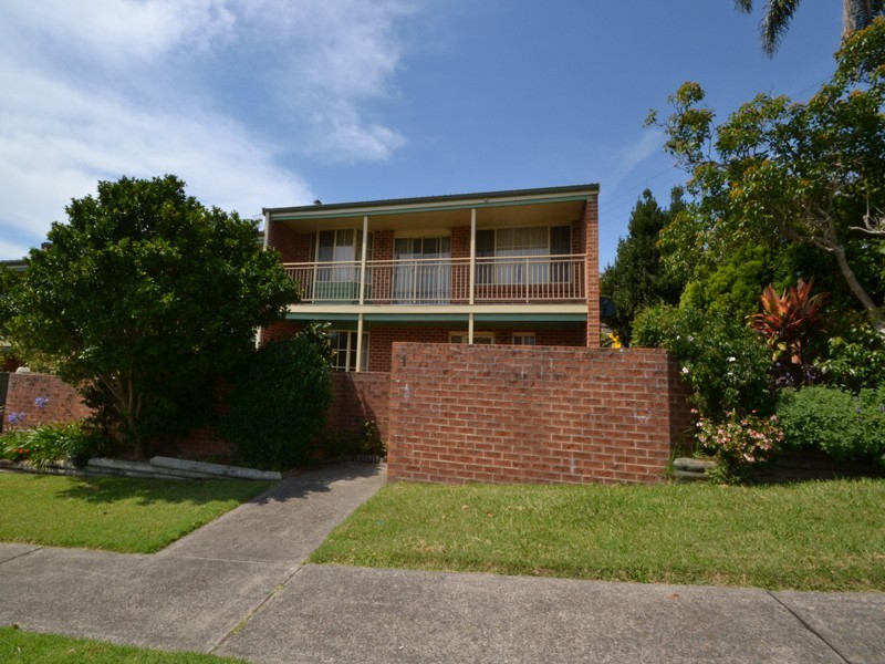 1/14 Henley Avenue, Terrigal NSW 2260