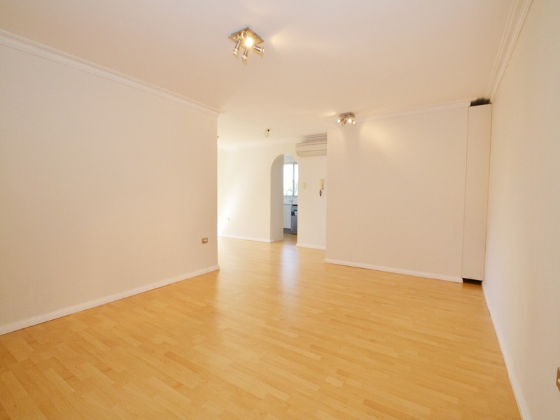 2/3-5 Gertrude Place, Gosford NSW 2250