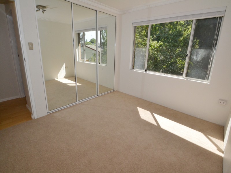 2/3-5 Gertrude Place, Gosford NSW 2250